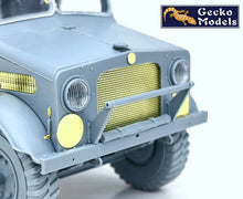 Load image into Gallery viewer, Gecko Models 1/35 British Bedford OYD Truck 3t 4x2 GS (Wooden Cargo Body) 35GM0153'