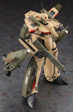 Load image into Gallery viewer, Hasegawa 1/72 Macross Frontier VF-19EF/A Battroid Isamu Special 65893
