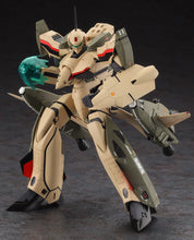 Load image into Gallery viewer, Hasegawa 1/72 Macross Frontier VF-19EF/A Battroid Isamu Special 65893