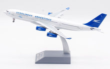 Load image into Gallery viewer, Inflight 1/200 Aerolineas Argentinas Airbus A340-211 LV-ZRA w/ Stand IF342LV0224