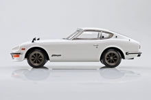 Load image into Gallery viewer, Aoshima Snap Kit 1/32 Nissan S30 Fairlady Custom White #15CU-WH 20001'
