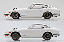 Load image into Gallery viewer, Aoshima Snap Kit 1/32 Nissan S30 Fairlady Custom White #15CU-WH 20001'