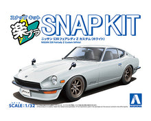Load image into Gallery viewer, Aoshima Snap Kit 1/32 Nissan S30 Fairlady Custom White #15CU-WH 20001'