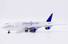 Load image into Gallery viewer, JC Wings 1/400 Boeing B747-400LCF Dreamlifter N718BA (Interactive Series) LH4429C
