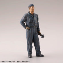 Load image into Gallery viewer, Kaiyodo ARTPLA Maschinen Krieger 1/35 P.K.A. Kangaroo (2) &amp; Maintenance Crew 19051'