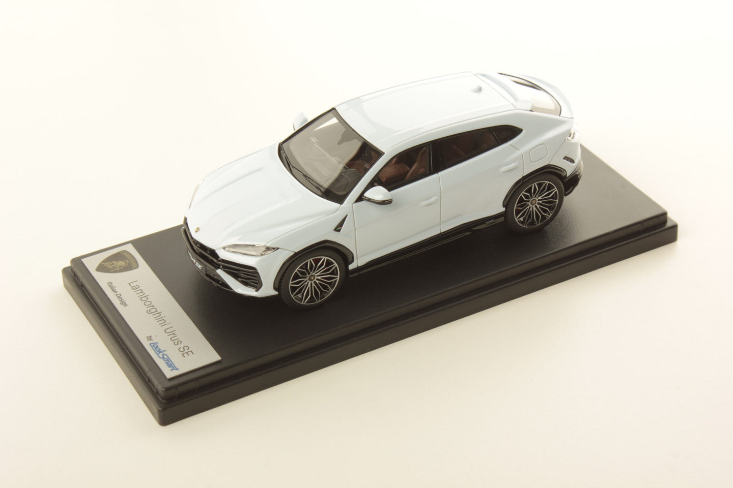 LookSmart 1/43 Lamborghini Urus SE Bianco Sapphius LS554B SALE