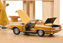 Load image into Gallery viewer, Norev 1/18 Mercedes-Benz 450 SL (1975) Cayenne Orange 183350