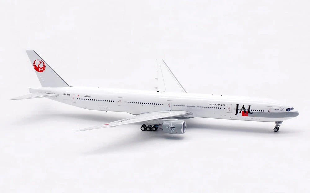 B-Models JAL 日本航空 B777-300 JA8945 1/200 B-Models 1/200 JAL Boeing