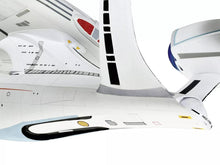 Load image into Gallery viewer, Revell Gift Set 1/600 Star Trek Into Darkness USS Enterprise NCC-1701 13602