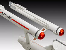 Load image into Gallery viewer, Revell Gift Set 1/600 Star Trek Strange New Worlds USS Enterprise NCC1701 13603