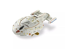 Load image into Gallery viewer, Revell Gift Set 1/670 Star Trek Voyager 13604