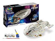 Load image into Gallery viewer, Revell Gift Set 1/670 Star Trek Voyager 13604