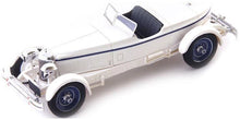 Load image into Gallery viewer, AutoCult 1/43 Packard 6th Series Thomspson Special White 02032