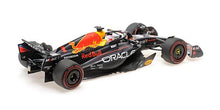 Load image into Gallery viewer, Minichamps 1/18 Red Bull Verstappen 2023 Qatar GP Sprint F1 110231801