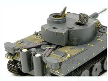 Load image into Gallery viewer, Tamiya 1/35 German Tiger I Early Production w/Aber PE Parts &amp; Metal Barrel 25142'