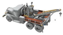 Load image into Gallery viewer, Thunder Model 1/35 US Heavy Wrecker Ward LaFrance Model 1000 - Series 2 35010