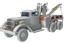 Load image into Gallery viewer, Thunder Model 1/35 US Heavy Wrecker Ward LaFrance Model 1000 - Series 2 35010