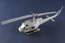 Load image into Gallery viewer, Trumpeter 1/35 US UH-1B Gunship Huey 05112'