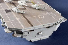 Load image into Gallery viewer, Trumpeter 1/700 British Aircraft Carrier HMS Queen Elizabeth 06751
