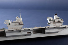 Load image into Gallery viewer, Trumpeter 1/700 British Aircraft Carrier HMS Queen Elizabeth 06751