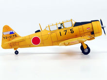 Load image into Gallery viewer, Wolfpack 1/72 US T-6G Trainer WP17207