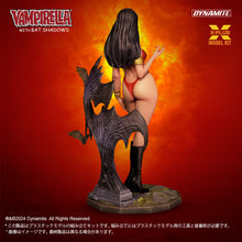 Load image into Gallery viewer, X-Plus 1/8 Vampirella Reissue with Bat Shadows 411-200303TP