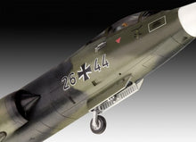 Load image into Gallery viewer, Revell Gift Set 1/72 German F-104G Starfighter 63904