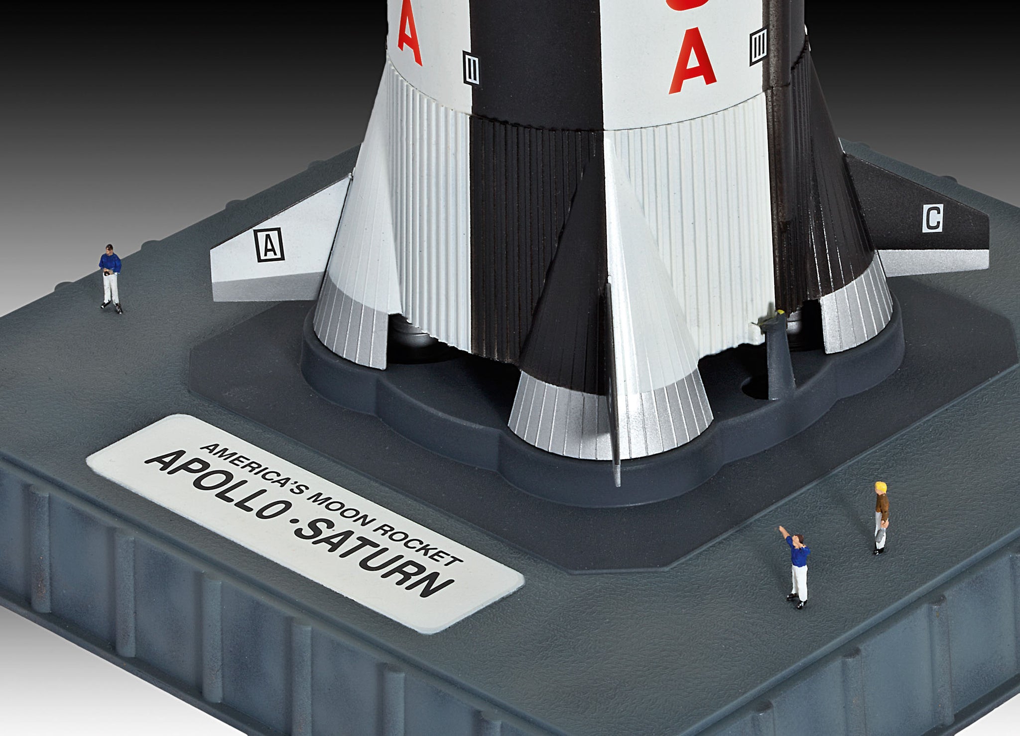 Revell 1/144 Apollo 11 Saturn V Rocket 30