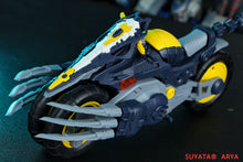 Load image into Gallery viewer, Suyata Arya - The Hunter's Poem Figure, Robodog and Motorcycle HP-001