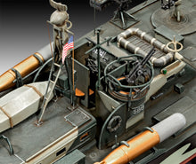 Load image into Gallery viewer, Revell 1/72 US Patrol Torpedo Boat PT-579/588 05165