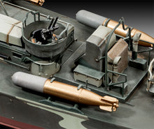 Load image into Gallery viewer, Revell 1/72 US Patrol Torpedo Boat PT-579/588 05165