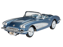 Load image into Gallery viewer, Revell 1/25 Chevrolet Corvette Roadster 1958 07037
