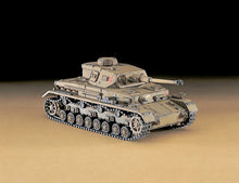 Load image into Gallery viewer, Hasegawa 1/72 German PzKpfw IV Ausf.F2 Medium Tank 31142