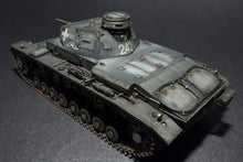 Load image into Gallery viewer, MiniArt 1/35 German Pz.Kpfw.III Ausf.D 35169