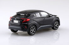 Load image into Gallery viewer, Aoshima Snap Kit 1/32 Toyota C-HR Black Mica 05635