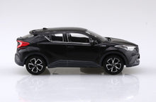 Load image into Gallery viewer, Aoshima Snap Kit 1/32 Toyota C-HR Black Mica 05635