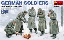 Load image into Gallery viewer, Miniart 1/35 German Soldiers 1941-42 (5) 35218