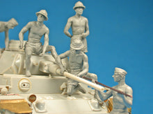 Load image into Gallery viewer, Miniart 1/35 German Tank Crew &quot;Afrika Korps&quot; Special Edition 35278