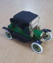 Load image into Gallery viewer, ICM 1/24 Ford Model T 1912 Commercial Roadster 24016