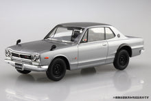Load image into Gallery viewer, Aoshima Snap Kit 1/32 Nissan Skyline 2000 GT-R Silver 05882