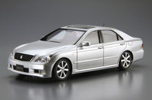 Load image into Gallery viewer, Aoshima 1/24 Toyota Crown Royal Saloon G/ATHLETE G GRS182 2003 05793