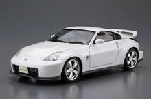 Load image into Gallery viewer, Aoshima 1/24 Nissan Fairlady Z Version Nismo 2007 05848