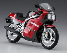 Load image into Gallery viewer, Hasegawa 1/12 Suzuki GSX-R750R 1986 21730