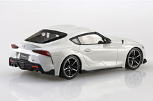 Load image into Gallery viewer, Aoshima Snap Kit 1/32 Toyota Supra (White Metallic) 20032'