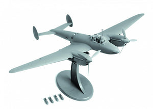 Zvezda 1/48 Russian PE-2 Dive Bomber 4809