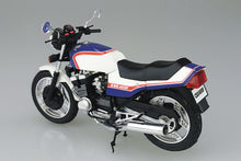 Load image into Gallery viewer, Aoshima 1/12 Honda CBX400F Tricolor 1981 052976