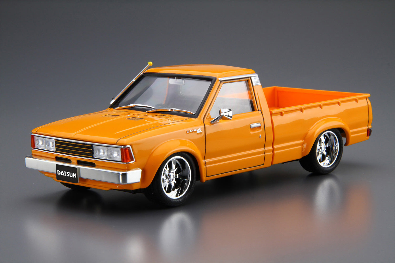 Aoshima 1/24 Datsun 720 Truck Custom 1982 05840 SALE!