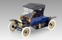 Load image into Gallery viewer, ICM 1/24 Ford Model T 1913 Roadster 24001
