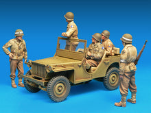 Load image into Gallery viewer, Miniart 1/35 US Jeep Crew &amp; MPs. Special Edition 35308