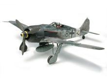 Load image into Gallery viewer, Tamiya 1/48 German Focke Wulf Fw190 A-8/A-8 R 2 61095
